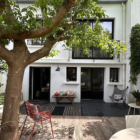 Retour Des Indes Villa Lorient Exteriör bild